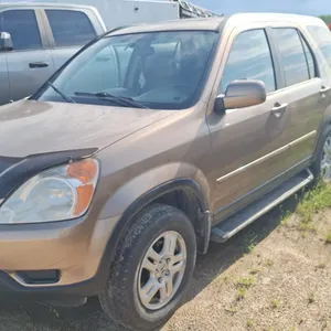 2002 Honda CR-V SUV 4 door 4CYL - 384,507 kms
