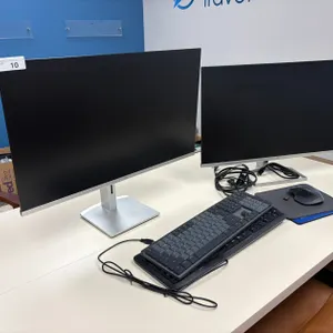 HP Computer Monitors w/ Keyboard & Mouse