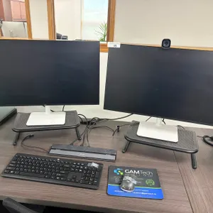 Dual Dell Monitor Setup w/ Accessories