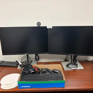 HP Monitors w/ Peripherals & Power Strip
