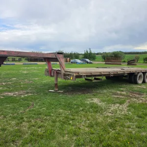1995 SHOP BUILT 30' TANDEM AXLE GOOSENECK TRAILER W/BEAVER TAILS  S/N: 2M9S305M8AE05418