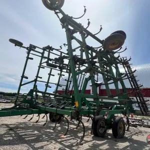 John Deere 980 Field Cultivator - De Pere, WI