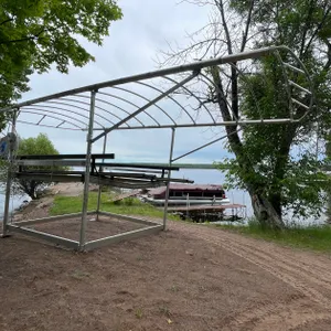 Shore Station Pontoon Hoist