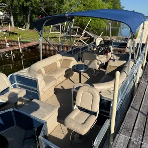 22ft Misty Harbor Pontoon