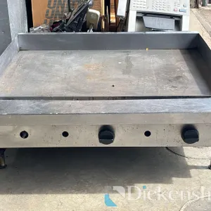 COMMERCIAL STAINLESS STEEL 36 INCH GAS GRIDDLE