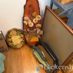 FRAMED WOOD ART / SIGNAGE LOT