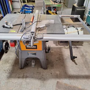 Ridgid R4512 10" Table Saw with Stand on Wheels, SN: 102900036
