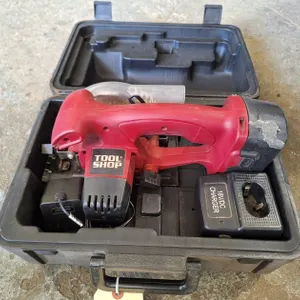 Tool Shop 18v Cordless 5" Circular Saw with Battery, Charger and Case