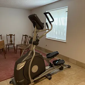 Spirit Fitness Elliptical Trainer