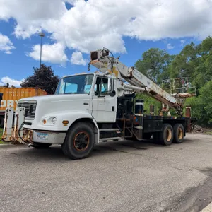 1998 Freightliner FL112 Bucket Truck