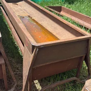 10’ metal feed trough (D)