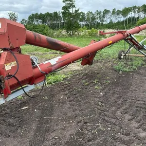 Sakundiak HD 10–2000 PTO swing hopper auger s/n54511