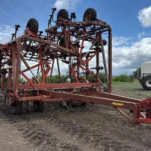 45’ Morris Magnum CP-743 chisel plow s/nNA