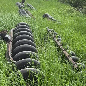 6 sections of 2 ½” Bourgault poly quick attach packers