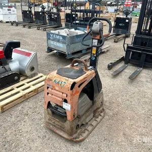 Mikasa MVH308DZ Reversible Vibratory Plate Compactor