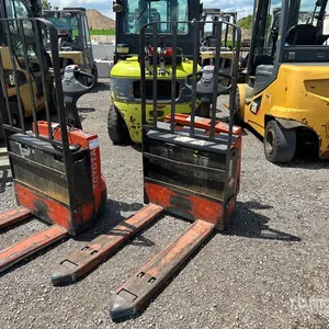 2010 Toyota 7HBW23 4500 lb Electric Pallet Jack