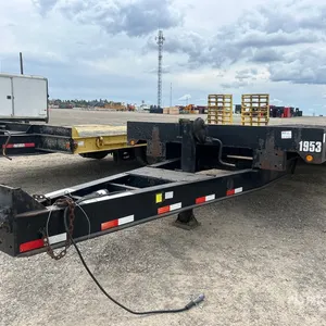 2007 Towmaster 32 ft T/A Equipment Trailer