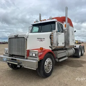 2007 Western Star 4900FA 6x4 T/A Sleeper Truck Tractor