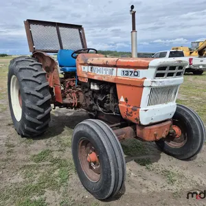 White 1370 Tractor
 UNRESERVED