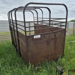 10' S/A Livestock Trailer 
 UNRESERVED