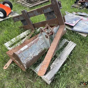 Pallet Forks & 4' Bucket Attachments
 UNRESERVED