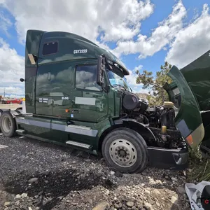 SALVAGE UNIT: 2006 Volvo VNL Semi Truck
 UNRESERVED