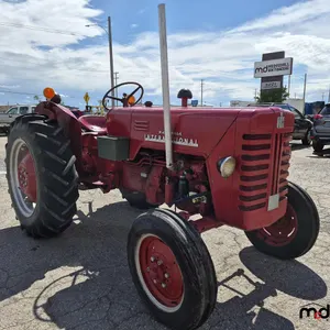 1959 International McCormick B250 Diesel Tractor