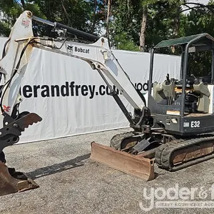 2017 Bobcat E32 