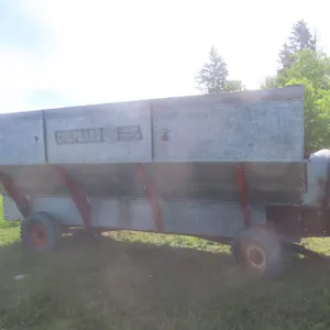 Crop Gard Super 40 Farm Batch Dryer, 300 Bushel, on 4-Wheel Wagon, w/ Aerator, PTO