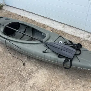 Pelican Pulse 100 Sit-In Recreational Kayak in Olive Green with Two-Piece Paddle