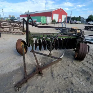 John Deer Oneway 6' with Hyd. Lift Cyl.