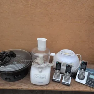 Home Convenience Lot! - Chopper, Wok, Humidifier and Cordless Phones