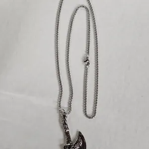 Norse/Viking pendant and chain (new)