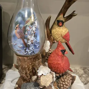 44 - Jewels of the Forest Bradford Exchange accent lamp, wildlife artist Bradley Jackson. 12" tall. 