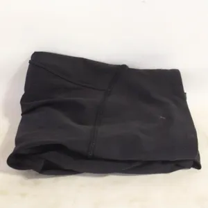 LULULEMON SIZE 6 LEGGINGS
