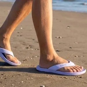 Roots Women's Flip Flops Size 11 Purple