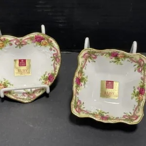 Royal Albert, Old Country Roses Heart Dish &
