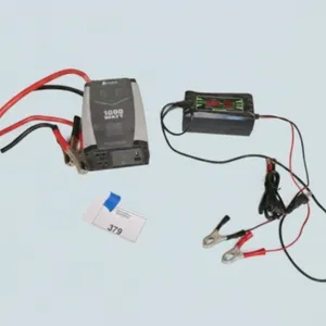 Cobra 1000W Power Inverter & Smart Fast Charger