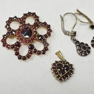 Vintage Gold Tone Garnet Brooch