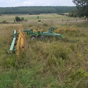 Hybrid Hay Runner 12 Wheel Hay Rake