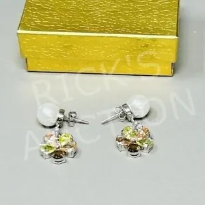 pair of 925 silver stud earrings