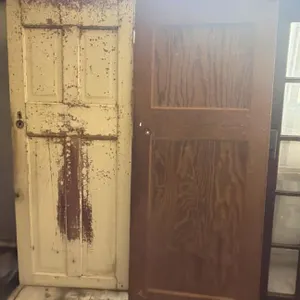 (2) Wooden Panel Doors 32"x79"