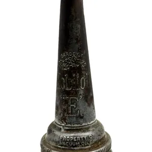 Vintage Gargoyle Mobiloil “E” Spout Lid 6.75”