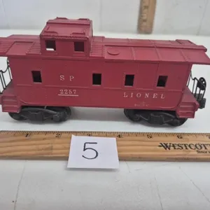 Vintage Lionel Trains Caboose