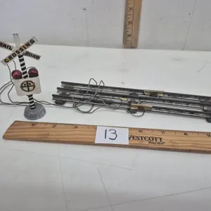 Vintage lionel Railroad Crossing Light