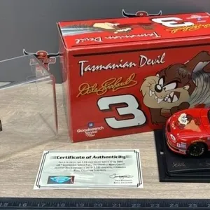 Revell 1:24 2000 Monte Carlo GM Goodwrench
