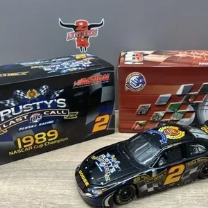 Action 1:24 2004 Announcement Car Intrepid Rusty