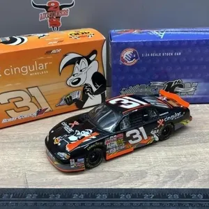 Action 1:24 2002 Looney Tunes Rematch Robby