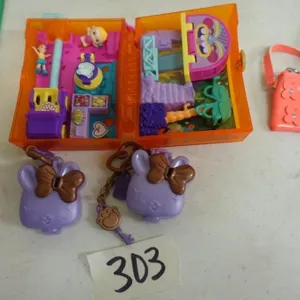 POLLY POCKETS