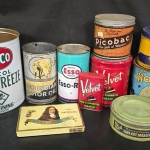 Various vintage round tins